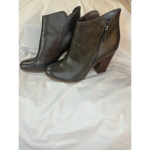 Michael Shannon Ginnie Women's Brown Zip Booties Size 10